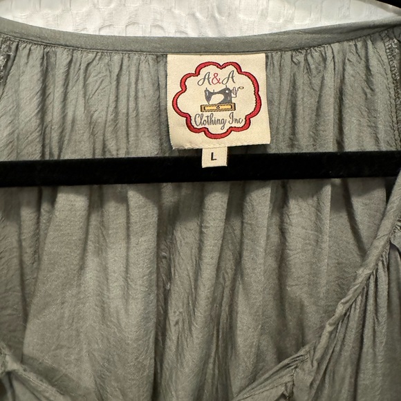 Boho Embroidered Shirt - Picture 3 of 4